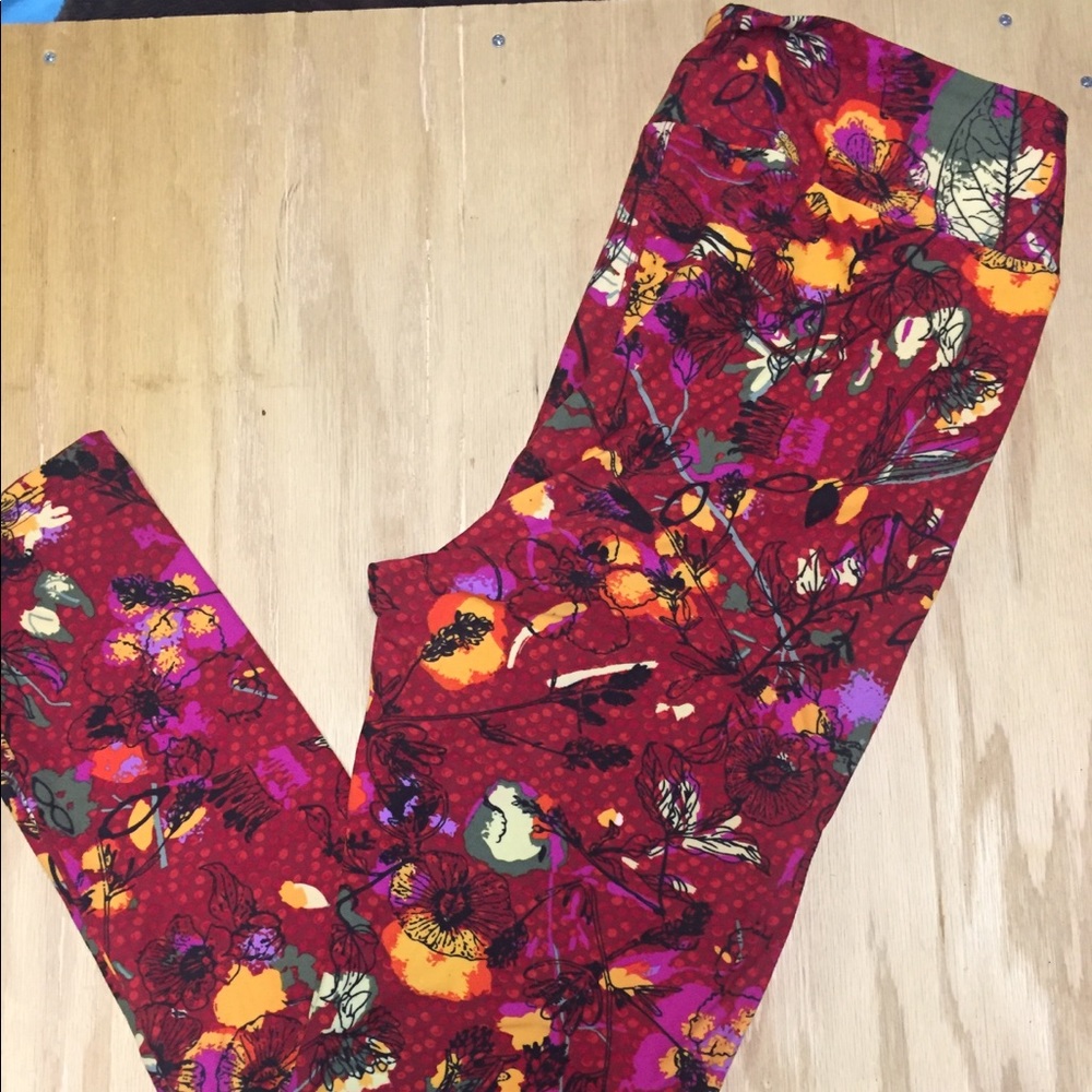 ❌SOLD❌Like New Tall & Curvy Lularoe Leggings